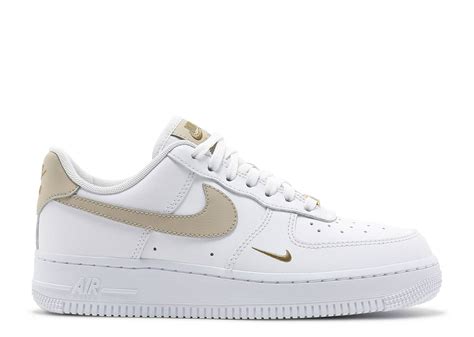 nike air force 1 07 low essential maat 43|Nike Air Force 1 '07 Men's Shoes.